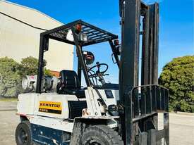 KOMATSU FG25 2.5T LPG FORKLIFT 3.7M LIFT - picture1' - Click to enlarge