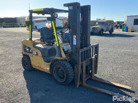 2019 Caterpillar DP30NT Forklift - picture0' - Click to enlarge