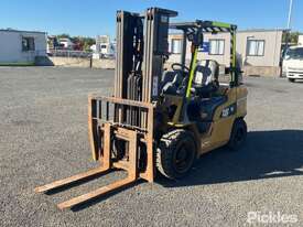 2019 Caterpillar DP30NT Forklift - picture1' - Click to enlarge