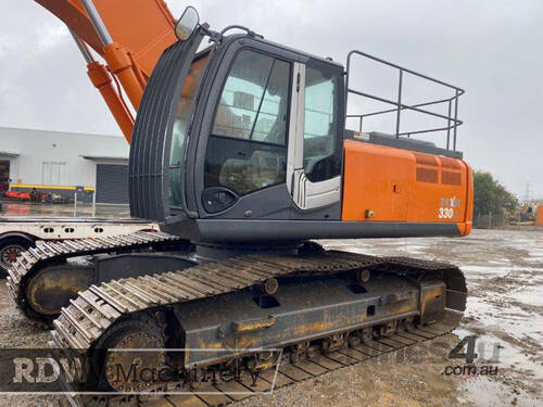 Hitachi ZX330LC-3 Excavator 