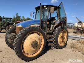 2008 New Holland TD95D Agricultural Tractor - picture0' - Click to enlarge