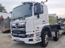 Hino FY700 - 3036 - picture1' - Click to enlarge