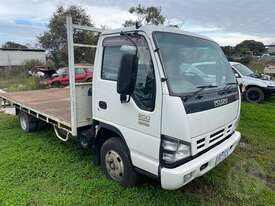 Isuzu NPR 200 - picture0' - Click to enlarge