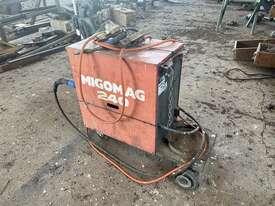  MIGOMAG 240 MIG WELDER - picture0' - Click to enlarge