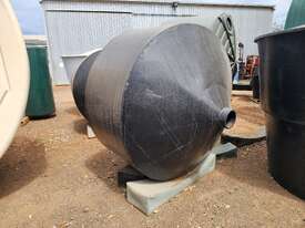 2700 Litre Silo. Black - picture0' - Click to enlarge