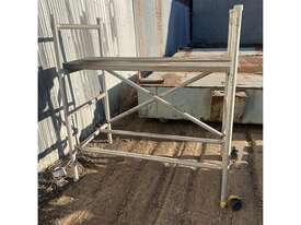 MINI SCAFFOLD SET - picture0' - Click to enlarge