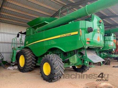 2012 John Deere S670 Combines