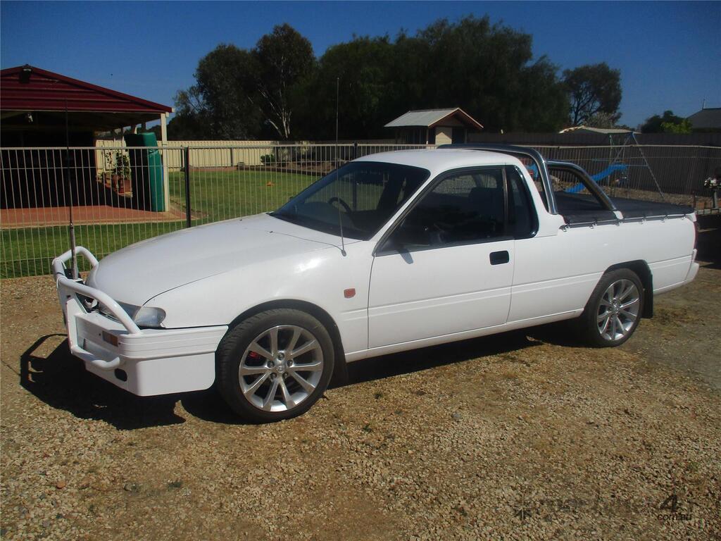 Buy Used 2000 holden Holden VS Utility 2000 6 Model Holden VS Utility