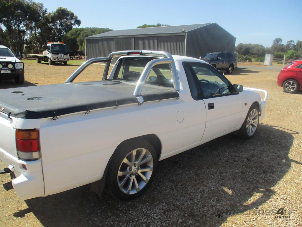 Buy Used 2000 holden Holden VS Utility 2000 6 Model Holden VS Utility
