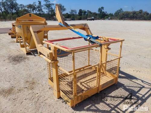 Crane Man Basket, Franna Cranes, SN: MB2754008, 275kg WLL, 225kg Tare, Self-Levelling with Locks, Ba