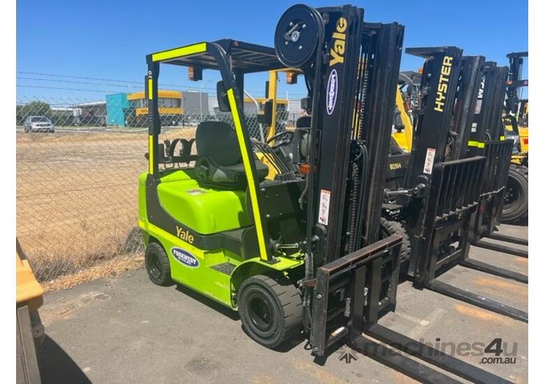 caption Yale LPG 1800 and 2500kg forklifts