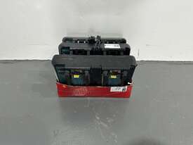 3 x Makita Battery Chargers 18V Twin Ports - picture0' - Click to enlarge