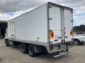 ARG Asset Rental Group - Mitsubishi Fighter 2427 Refrigerated Pantech - picture1' - Click to enlarge