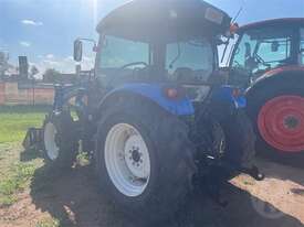 New Holland T4.75S FWA 4WD w/ - picture2' - Click to enlarge