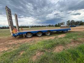2007 Moore Low Loader Trailer  - picture2' - Click to enlarge