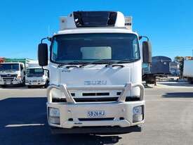 Isuzu Isuzu FVD Refrigerated - picture0' - Click to enlarge