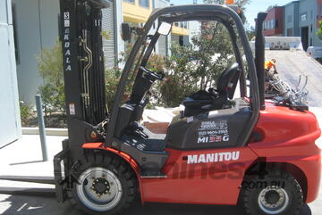 MANITOU MI35G - 3.5tonner, Container Entry with side shift