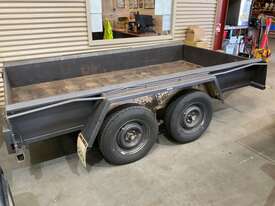 1989 Unknown Dual Axle Box Trailer - picture1' - Click to enlarge