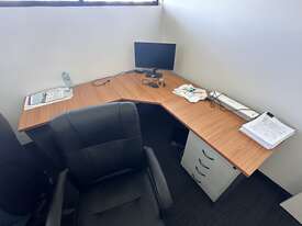 Office Contents - picture2' - Click to enlarge