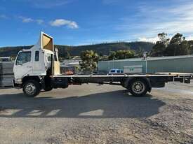 1998 Mitsubishi FM 600 Fuso Fighter 4x2 Flat Top/Skel - picture2' - Click to enlarge