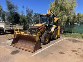 2018 Caterpillar 432F2 Backhoe - picture1' - Click to enlarge