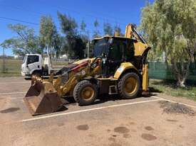 2018 Caterpillar 432F2 Backhoe - picture2' - Click to enlarge