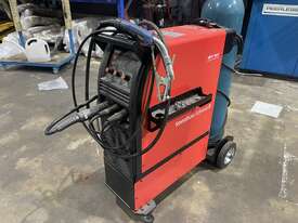 BOC Smootharc Advance 250C welder - picture1' - Click to enlarge