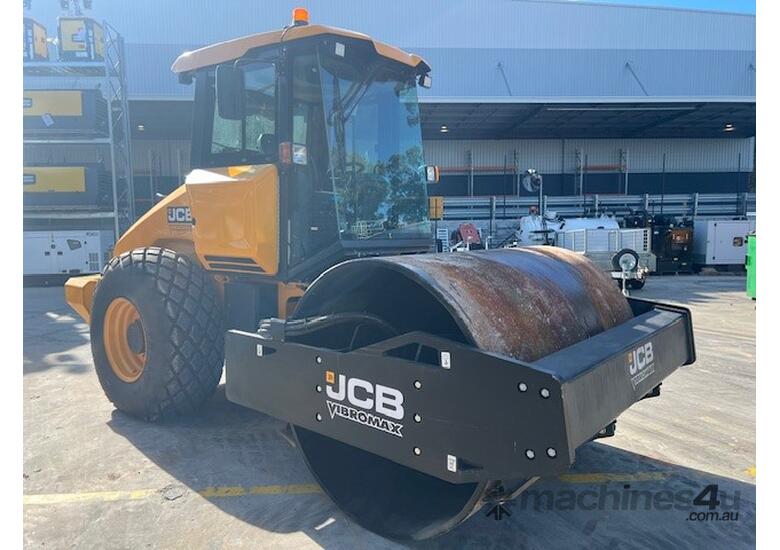 caption 2023 JCB VM116D SMOOTH DRUM ROLLER U4697