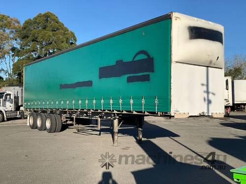 1984 Freighter ST3 44ft Tri Axle Curtainside B Trailer