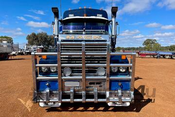 1997 Mack Titan C15 6x4 Prime Mover