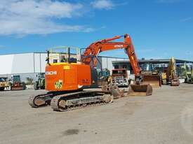 Hitachi ZX225USLC-5B - picture1' - Click to enlarge