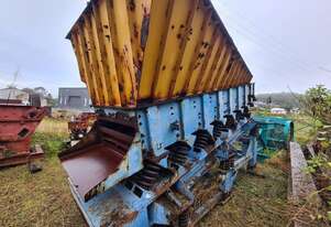 WES Vibrating Feeder Dewaterer WES Vibrating Feeder Dewaterer