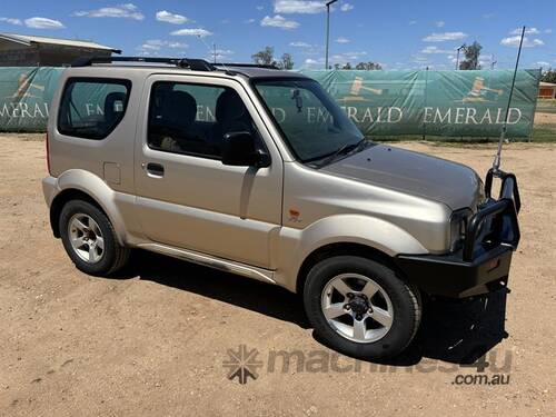 2005 SUZUKI JIMNY SUV