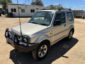 2005 SUZUKI JIMNY SUV - picture1' - Click to enlarge