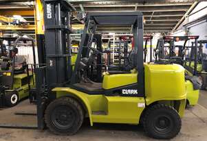 Clark CGP45L # 4,5 Tonne Gas Forklift # 4500kg Load Capacity # 3700mm Lift Height # 1220mm Tynes