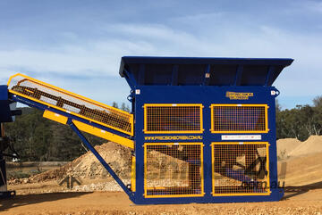 Precisionscreen Hoppers & Feeders - All Built With a Heavy Duty Frame