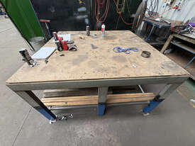 Workbench - picture2' - Click to enlarge