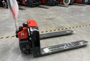 EP Lithium Electric 1.5T Pallet Truck F4, Dual battery slots