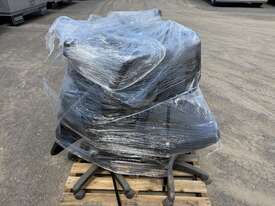 Pallet of Office Chairs - picture0' - Click to enlarge