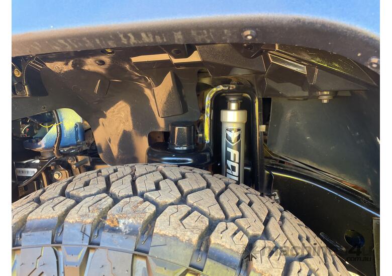 caption 2010 Jeep Wrangler Unlimited Sport Diesel