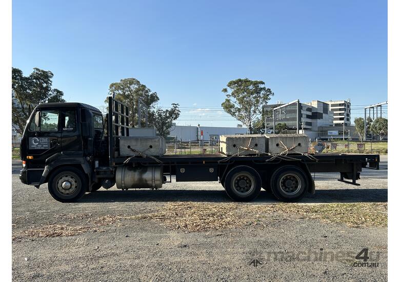 caption 2006 UD CW385 6x4 Tray Truck (Manual)