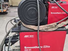 BOC Smootharc Elite MIG 251 - picture1' - Click to enlarge