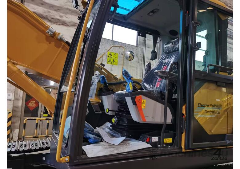 SDLG Excavator 21.8T| Steel Tracks, Air Con, Enclosed Cabin & ROPS |Cummins Engine