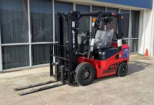 SUMMIT K25 2.5 Ton 3m Mast LPG Dual Fuel Forklift