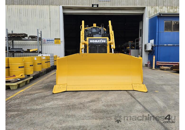 2022 Komatsu D65EXi-18