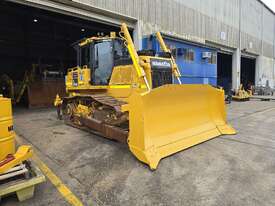 2022 Komatsu D65EXi-18 - picture1' - Click to enlarge