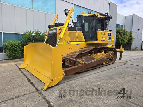 2022 Komatsu D65EXi-18