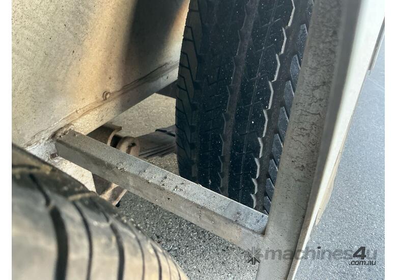 caption 2014 KRB RACE Tandem Axle Race Car Trailer