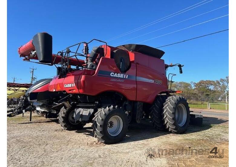 caption 2013 CASE IH 7230 COMBINE WITH CASE IH 2152 40FT DRAPER FRONT