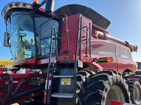 2013 CASE IH 7230 COMBINE WITH CASE IH 2152 40FT DRAPER FRONT  - picture1' - Click to enlarge